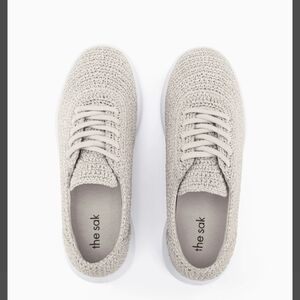 NWOT. The Sak Asha Crochet Sneaker Sz.8